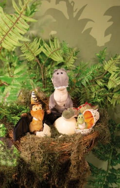 Nici 48810 Dinosaurier Tony-Rex 25cm Stehend Plüsch Kuscheltier Dino T-Rex GREEN 10 Nici 48810 Dinosaurier Tony-Rex 25cm Stehend Plüsch Kuscheltier Dino T-Rex GREEN -Nici Verkaufsgeschäft 48808 14 48813 48811 48803 Milieu 1307x2048 2